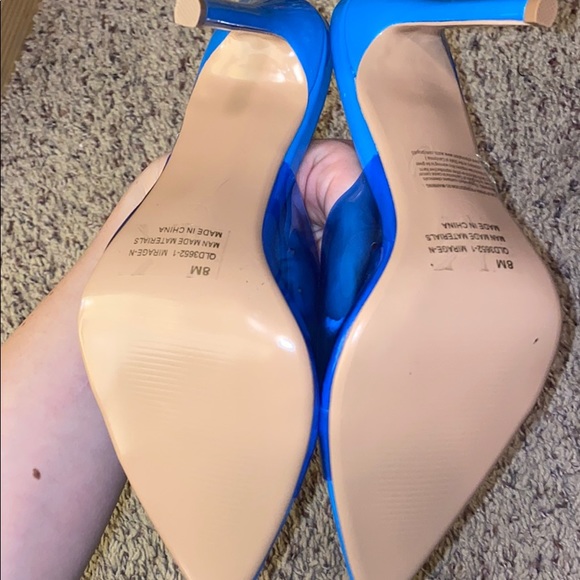 Heels - Picture 3 of 3